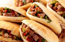 跨界創業爆火?IT精英如何讓肉夾饃夾出新商機!