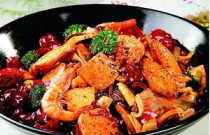 麻辣香鍋風靡全城，小店如何脫穎而出？創業傳奇揭秘，速看！