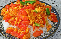 蓋澆飯小鋪排長隊，創業爆款如何煉成？揭秘背后不為人知的秘訣！