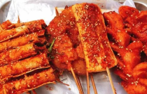 炸串創業暴利秘籍，如何在夜市江湖中獨占鰲頭？