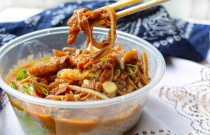 老北京爆肚爆火出圈？秘方還原純粹京味，創(chuàng)新烹飪技術(shù)引熱議！