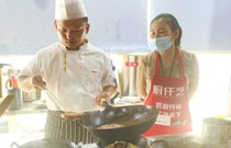 「小地鍋」河北邯鄲學(xué)員孫女士學(xué)習(xí)小地鍋、銅鍋米線!當(dāng)?shù)鬲?dú)一份