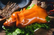 想學脆皮烤鴨？學費是多少？學脆皮烤鴨的費用揭秘