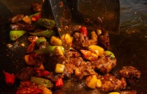 想學鐵板燒？鐵板燒技術培訓學校如何選擇，助你掌握核心技術