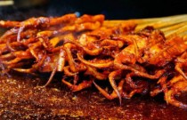 學校擺攤100種小吃，如何選擇最賺錢的項目？