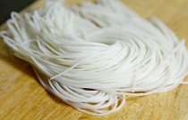 2025米線市場爆火？90%新手踩坑！揭秘米線技術學習避坑指南，助你創業少走彎路！