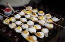 烤鵪鶉蛋的做法：如何做出外焦里嫩的美味？