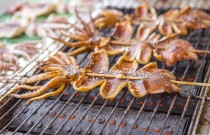 鐵板魷魚(yú)的做法和配料，新手也能做出街邊爆款味！