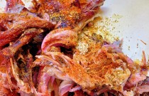 手撕烤鴨加盟費多少錢？學技術靠譜，賺錢才穩！