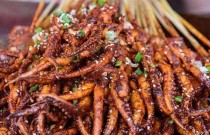 鐵板魷魚哪里學最好？掌握真本事，排隊都擋不住！