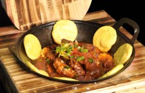 小地鍋加盟條件及費(fèi)用？新手要懂，開店穩(wěn)穩(wěn)起飛！