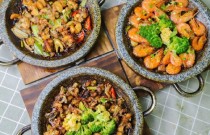 網(wǎng)紅石鍋菜的做法？配方講解，學(xué)會(huì)輕松開(kāi)店火起來(lái)！