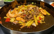 鐵板燒烤培訓哪里有？學技術難不難，創業怎么起步！