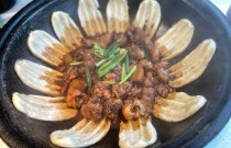 地鍋雞加盟店利潤(rùn)高嗎：還在觀望？機(jī)會(huì)就在眼前~