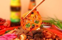 正宗麻辣燙配方與做法：揭秘“老味道”的靈魂，新手小白也能輕松復刻！
