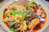 一個人擺攤賣麻辣燙：可行性高嗎？新手如何輕松月入過萬？