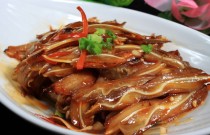 鹵味擺攤在菜市場好嗎？人流穩(wěn)定但競爭激烈，懂技巧才是真正的贏家！