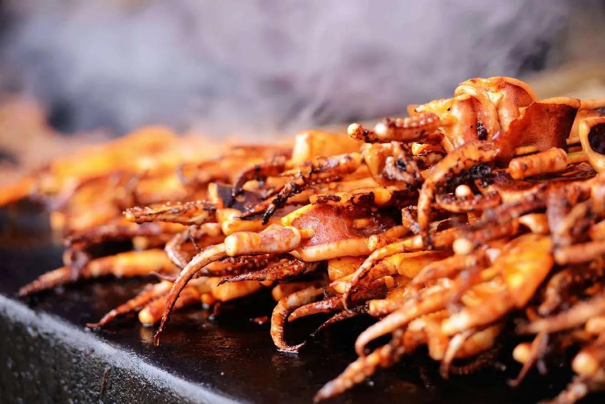 正宗鐵板燒技術哪里學？開啟你的美食創業之路！