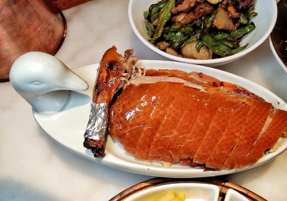 想開烤鴨店，一年能賺多少？真實數據讓你心里有數！