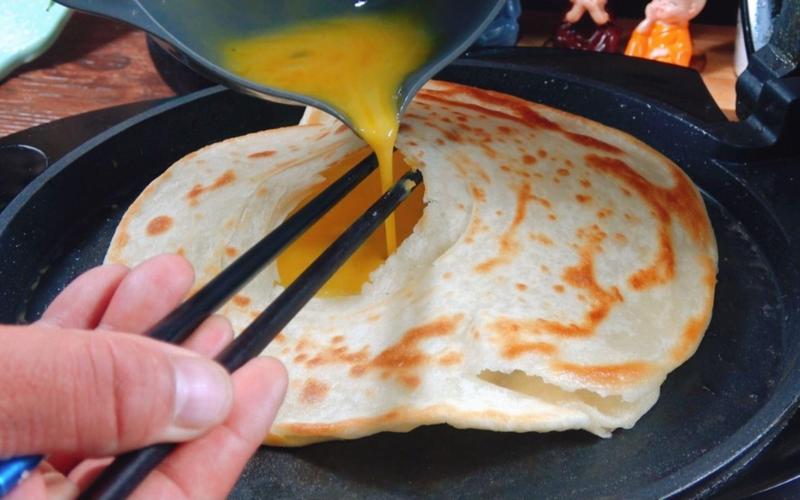 雞蛋灌餅技藝學(xué)習(xí)指南：探尋專業(yè)培訓(xùn)機(jī)構(gòu)，掌握地道風(fēng)味！