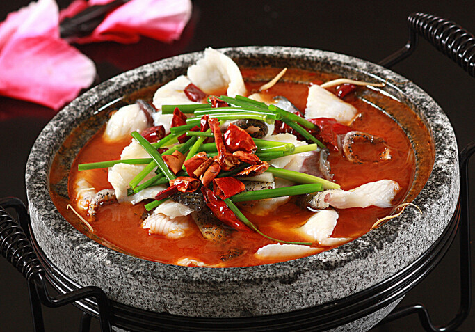 正宗石鍋魚技術培訓：想掌握石鍋魚制作秘籍？培訓課程讓你快速上手！