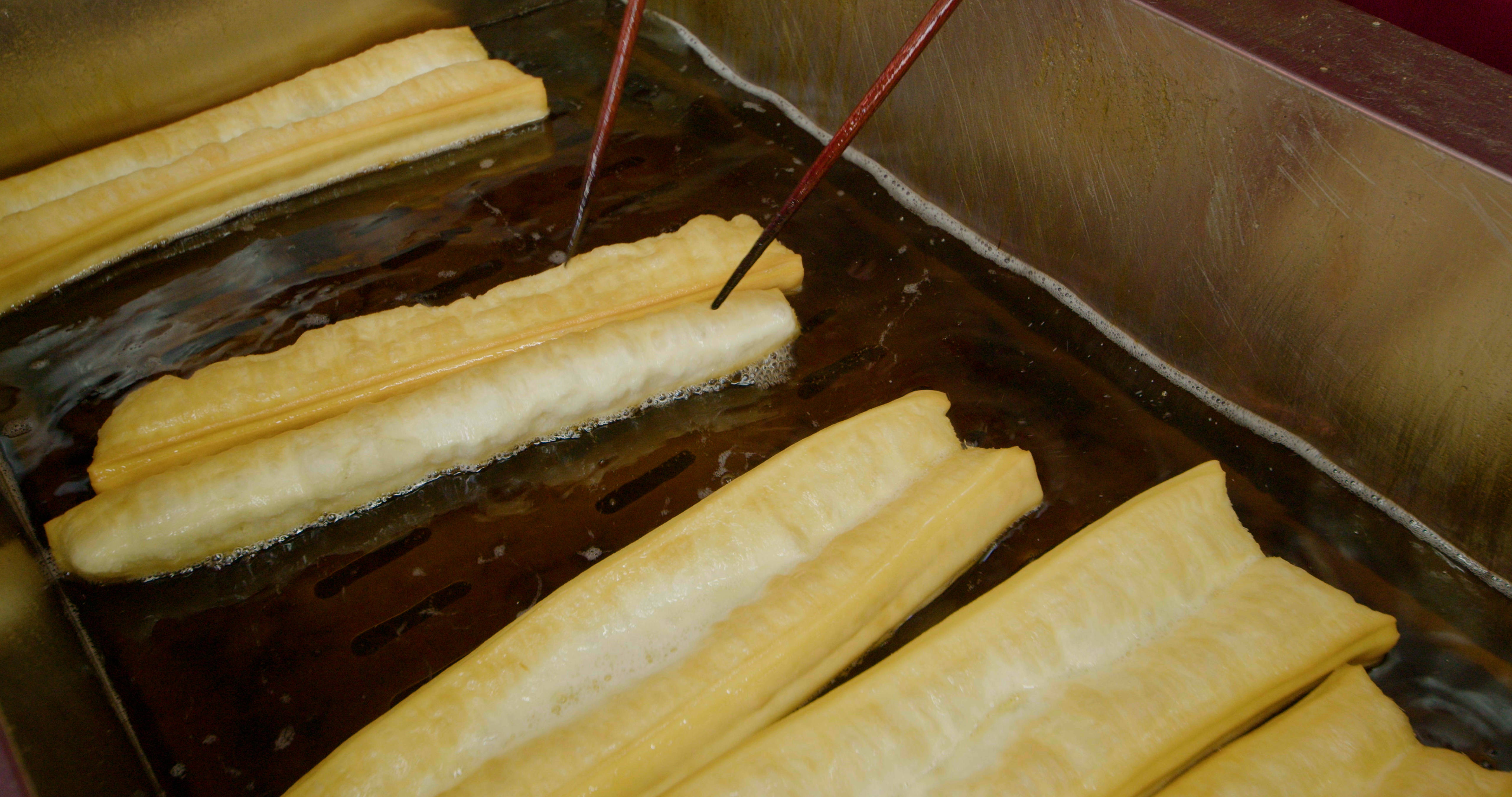 油條培訓哪里找?想學正宗油條?這幾家培訓機構你絕不能錯過!