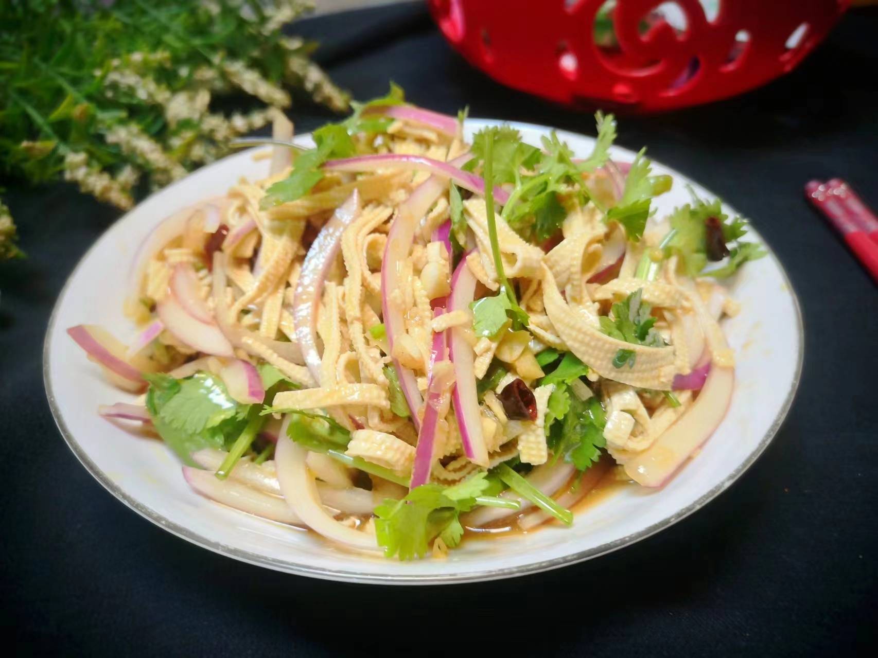 想學(xué)涼拌菜技術(shù)？學(xué)做涼拌菜學(xué)費(fèi)多少？涼拌菜技術(shù)學(xué)費(fèi)大揭秘！