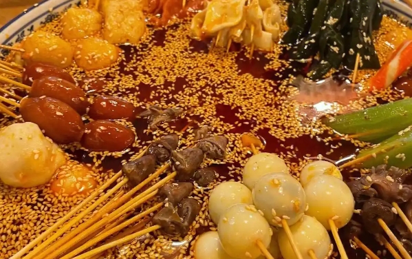 想學正宗熱鹵串串？熱鹵串串技術培訓哪家好？純技術配方助力創業！