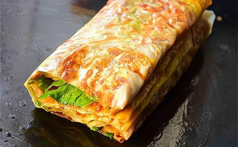 想學做煎餅果子？聊城哪里學最正宗，輕松掌握技術，快速創業！