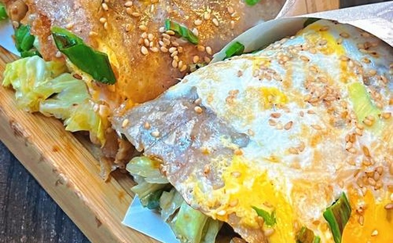 想學做煎餅果子？聊城哪里學最正宗，輕松掌握技術，快速創業！