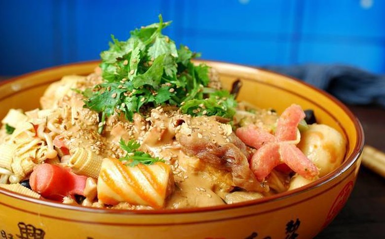 想學麻辣燙技術？掌握這幾點，你也能開店賺錢！