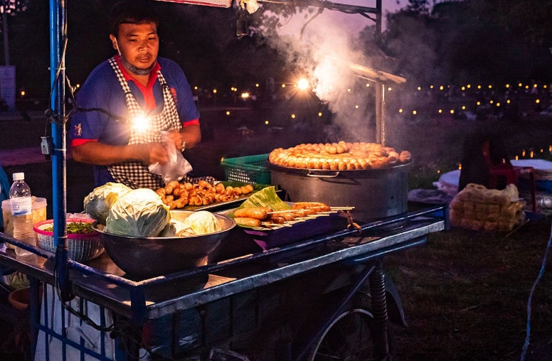 新手擺攤必看！哪些地攤小吃最適合你？