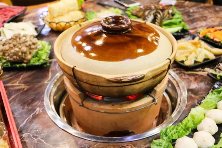 港式打邊爐做法大揭秘：掌握這些技巧，你也能做出正宗火鍋！