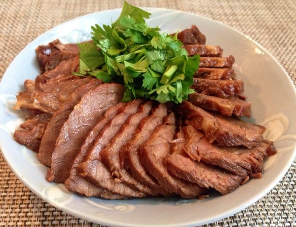 鹵菜培訓(xùn)學(xué)費到底是多少？學(xué)得值不值？