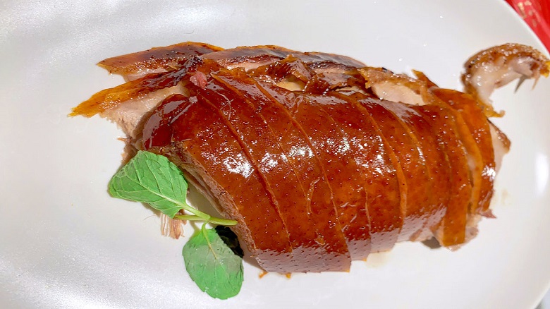 如何做出最正宗的老北京烤鴨，關鍵技巧全在這里！