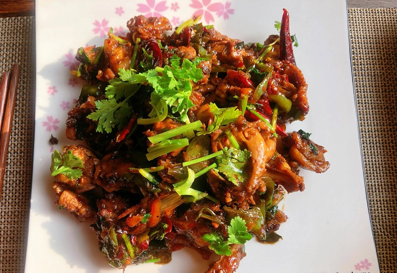 炒雞架攤位創業，輕松盈利不再是夢，學會這幾個技巧！