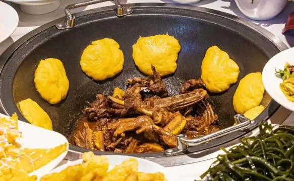 掌握鐵鍋燉的經典技法，解鎖美味燉菜配方，輕松學會家常鐵鍋燉