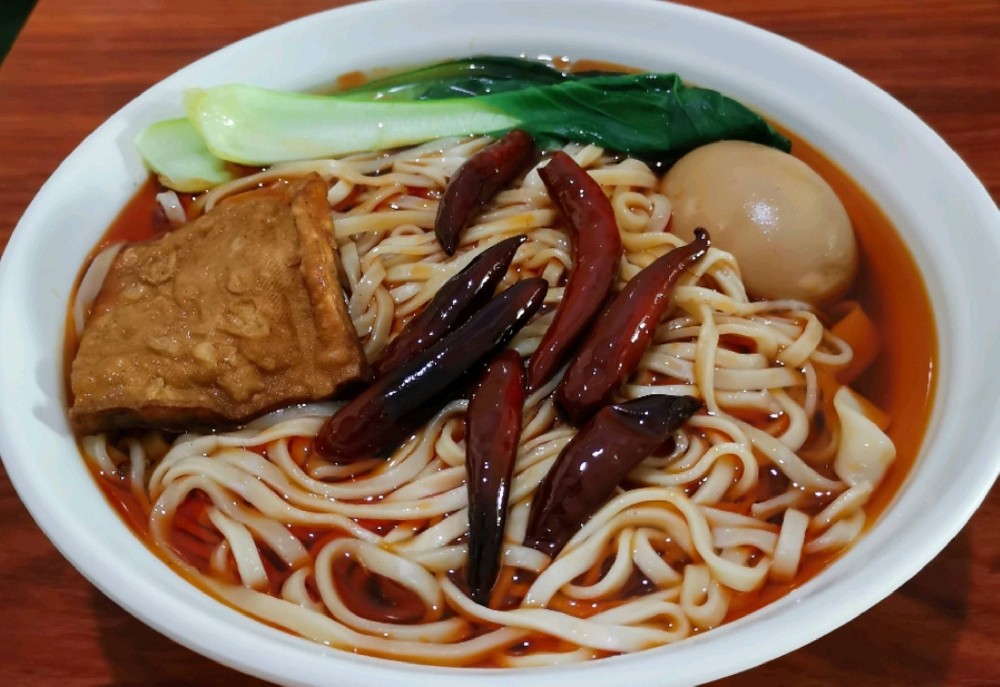 石家莊學板面哪家好？廚仟藝教你做正宗美味！