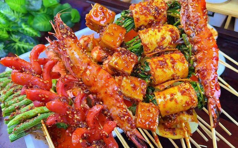 油炸炸串培訓哪家好，專業(yè)課程全覆蓋，創(chuàng)業(yè)支持無憂