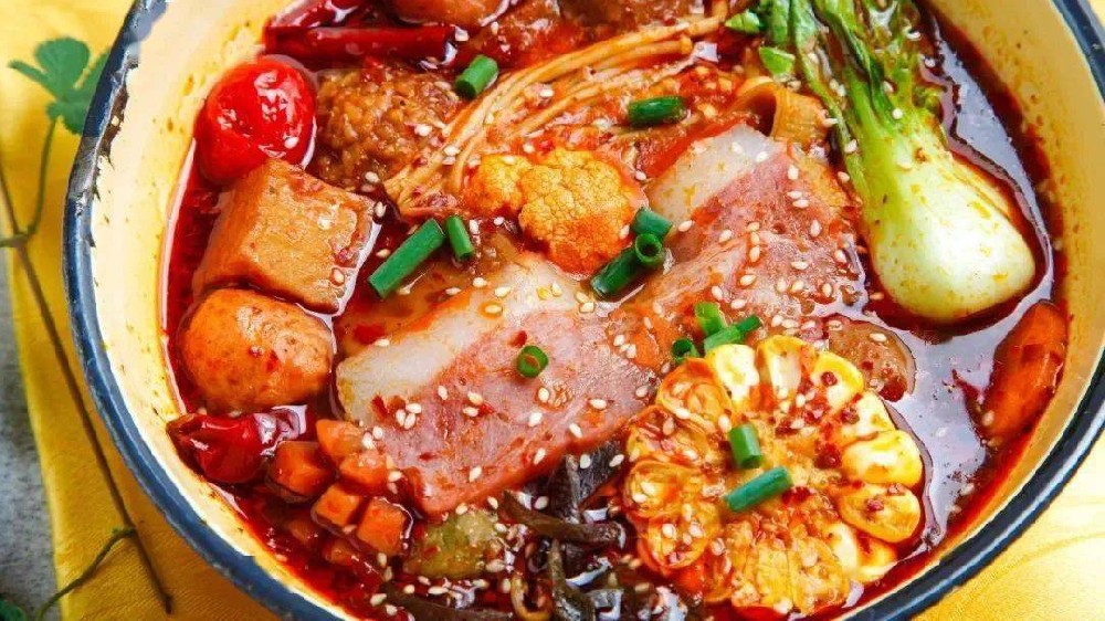 麻辣香鍋怎樣做？靠這套配方，日入千元不是夢！