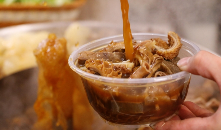 噴泉牛雜難掌握?教你從選材到技藝,輕松學會這道爆款!