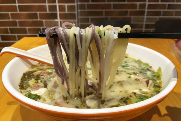 想學做正宗魚粉？手把手教你配料與烹飪技巧