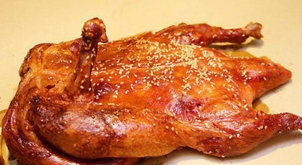 學北京烤鴨哪里正宗？廚仟藝專業培訓，助您掌握地道烤鴨技藝！