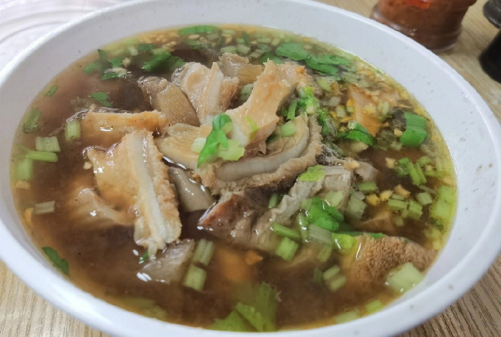 怎樣做牛雜湯？從選材到烹飪，廚仟藝教您做出地道美味！