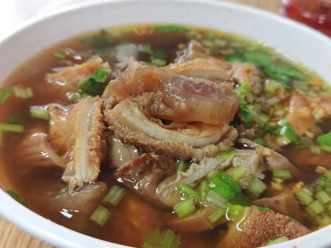 怎樣做牛雜湯？從選材到烹飪，廚仟藝教您做出地道美味！