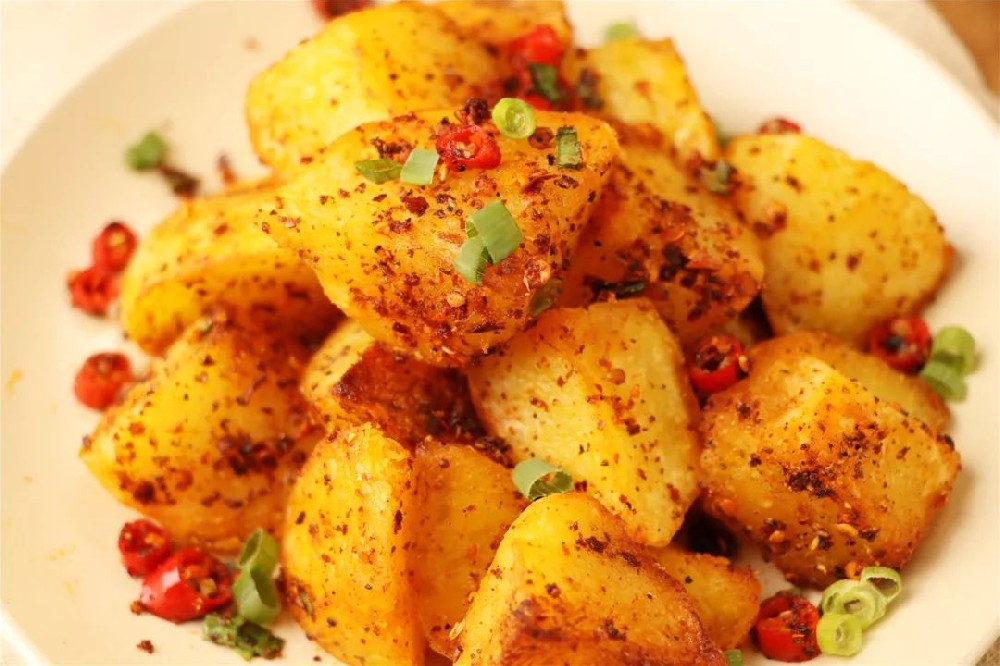 鍋巴土豆擺攤做法：從選材到制作，輕松掌握核心技術，開啟財富之路！