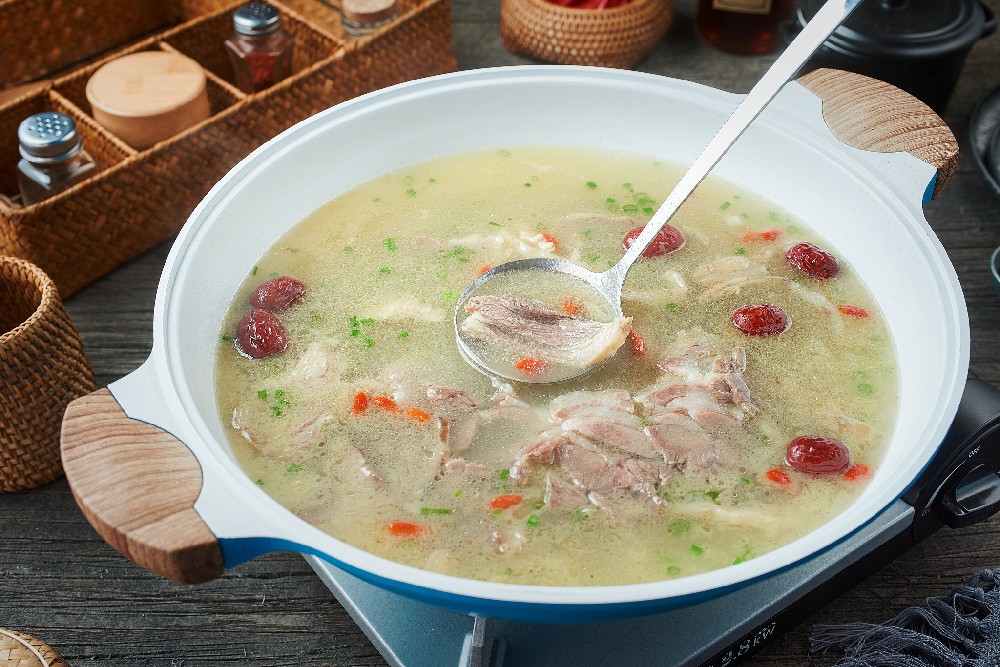 想學(xué)做砂鍋?選擇專業(yè)培訓(xùn),快速學(xué)會(huì)正宗技藝