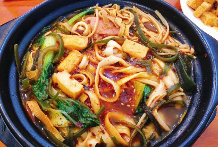 正宗砂鍋面培訓去哪學?來這里3天學會核心制作技巧!