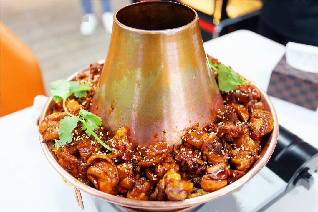 想開火鍋雞加盟店連鎖?學(xué)會(huì)這些關(guān)鍵技巧,成功創(chuàng)業(yè)無憂!