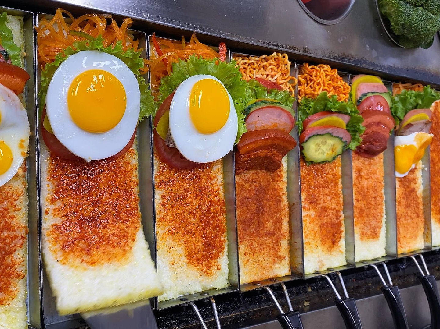 想擺鍋巴飯攤位？掌握這些技巧，讓你開店無憂！